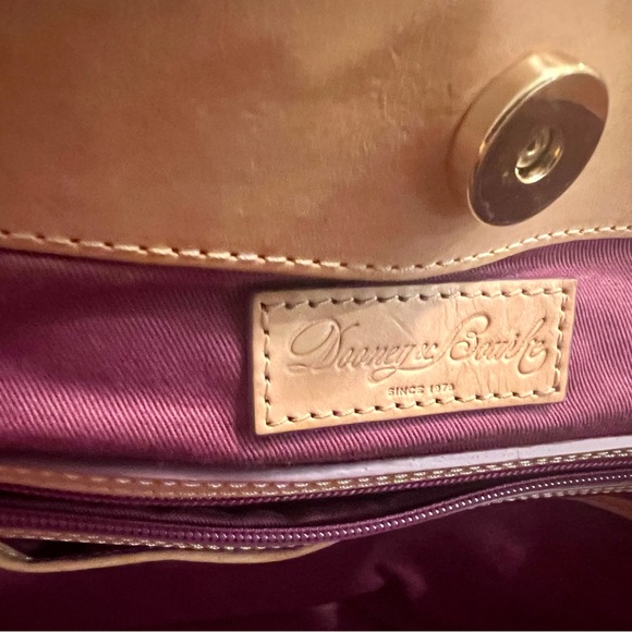 Disney Dooney & Bourke Flower Garden Festival Figment Mickey 2017 XLg Tote - Picture 4 of 7